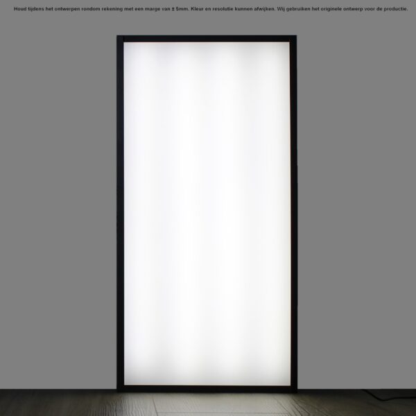 Huren: Lichtbak 30x60 cm met eigen ontwerp